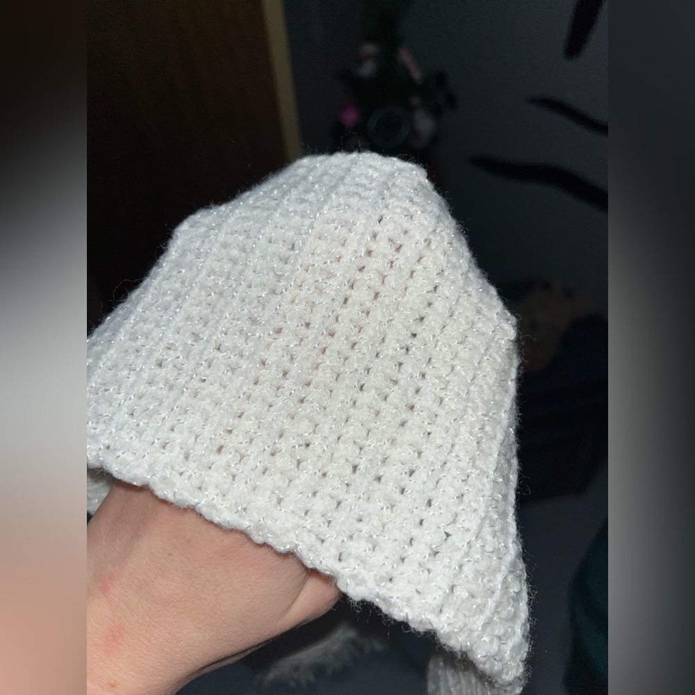 HANDMADE SMALL SCARF - Picture 3 of 3
